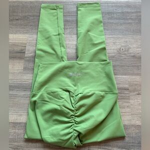 Echt scrunch bum green leggings small